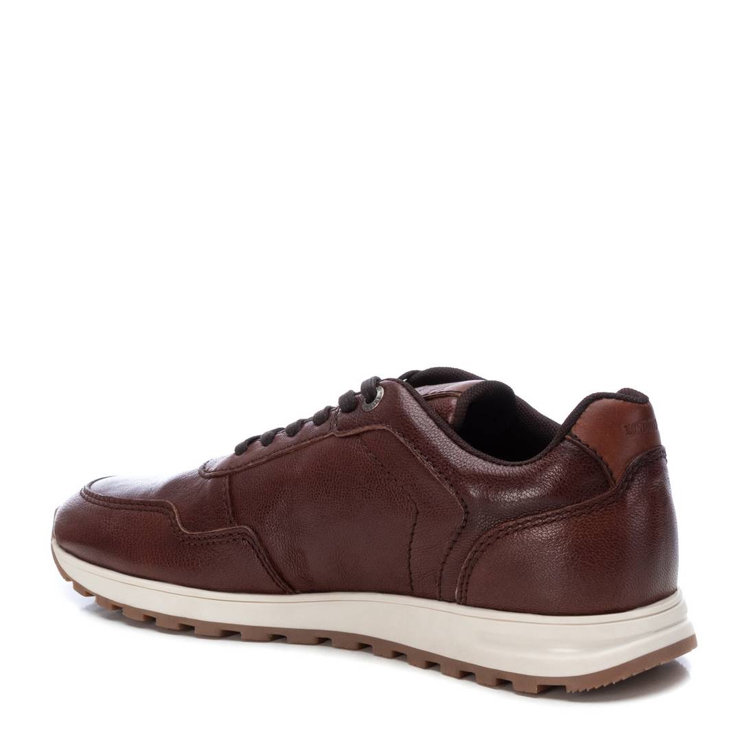 ZAPATILLA DE HOMBRE CARMELA 16111402