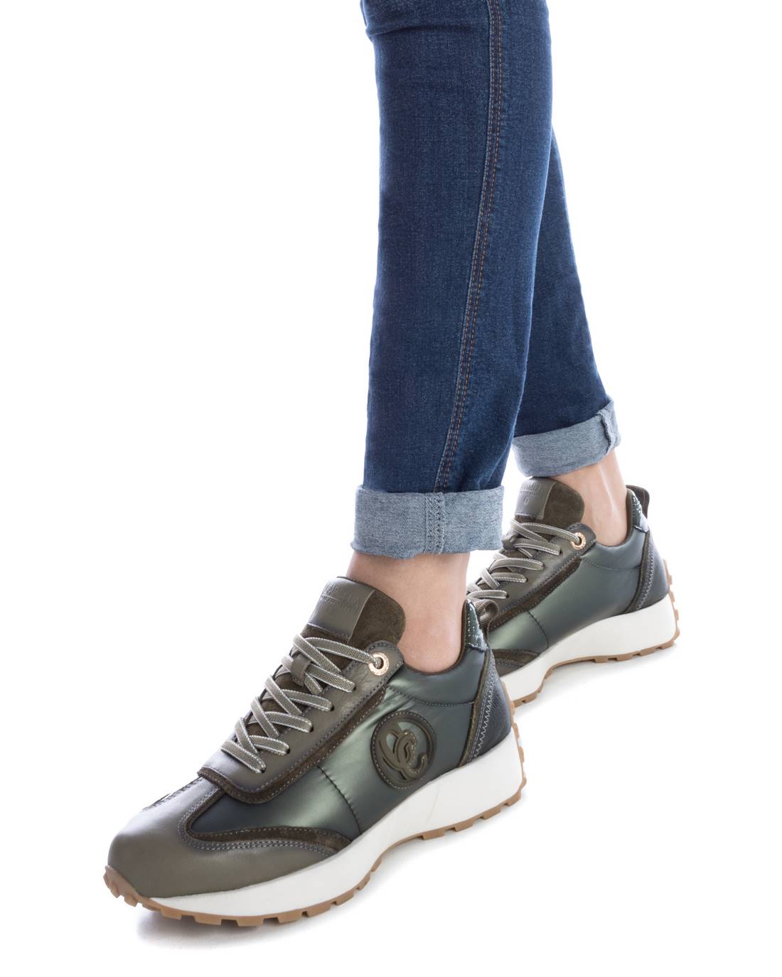 TÊNIS FEMININO CARMELA 16111701