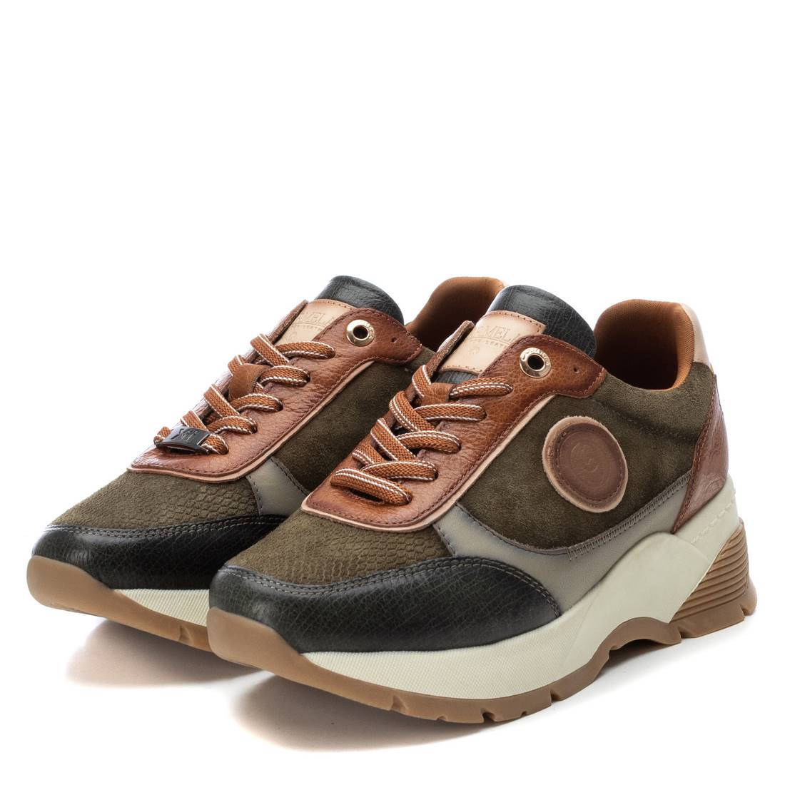 TÊNIS FEMININO CARMELA 16111801