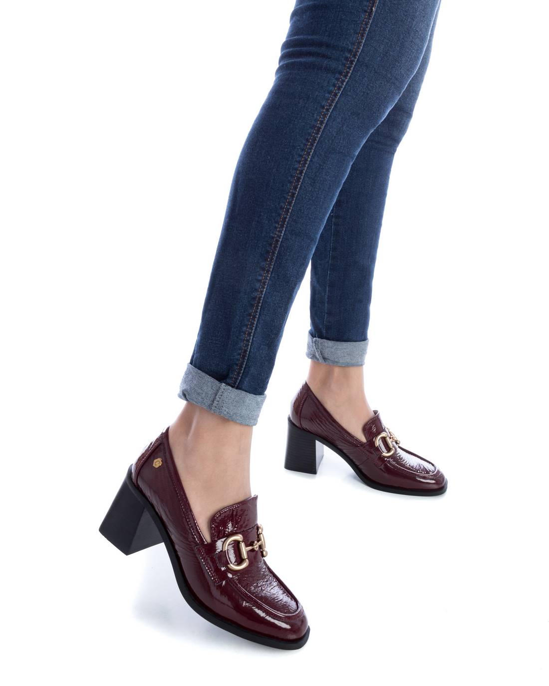 SAPATO DE MULHER CARMELA 16115702