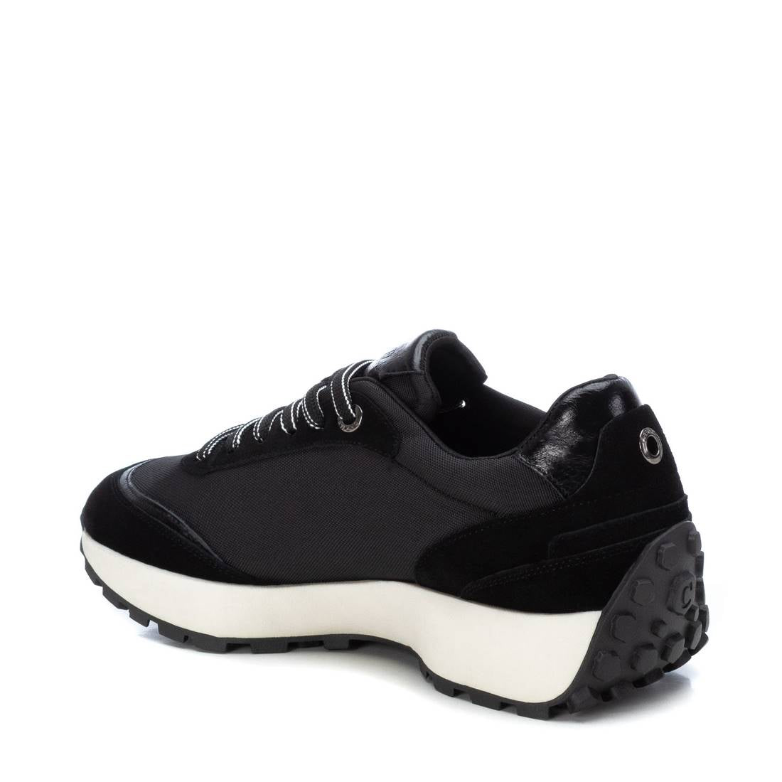 ZAPATILLA DE MUJER CARMELA 16117403