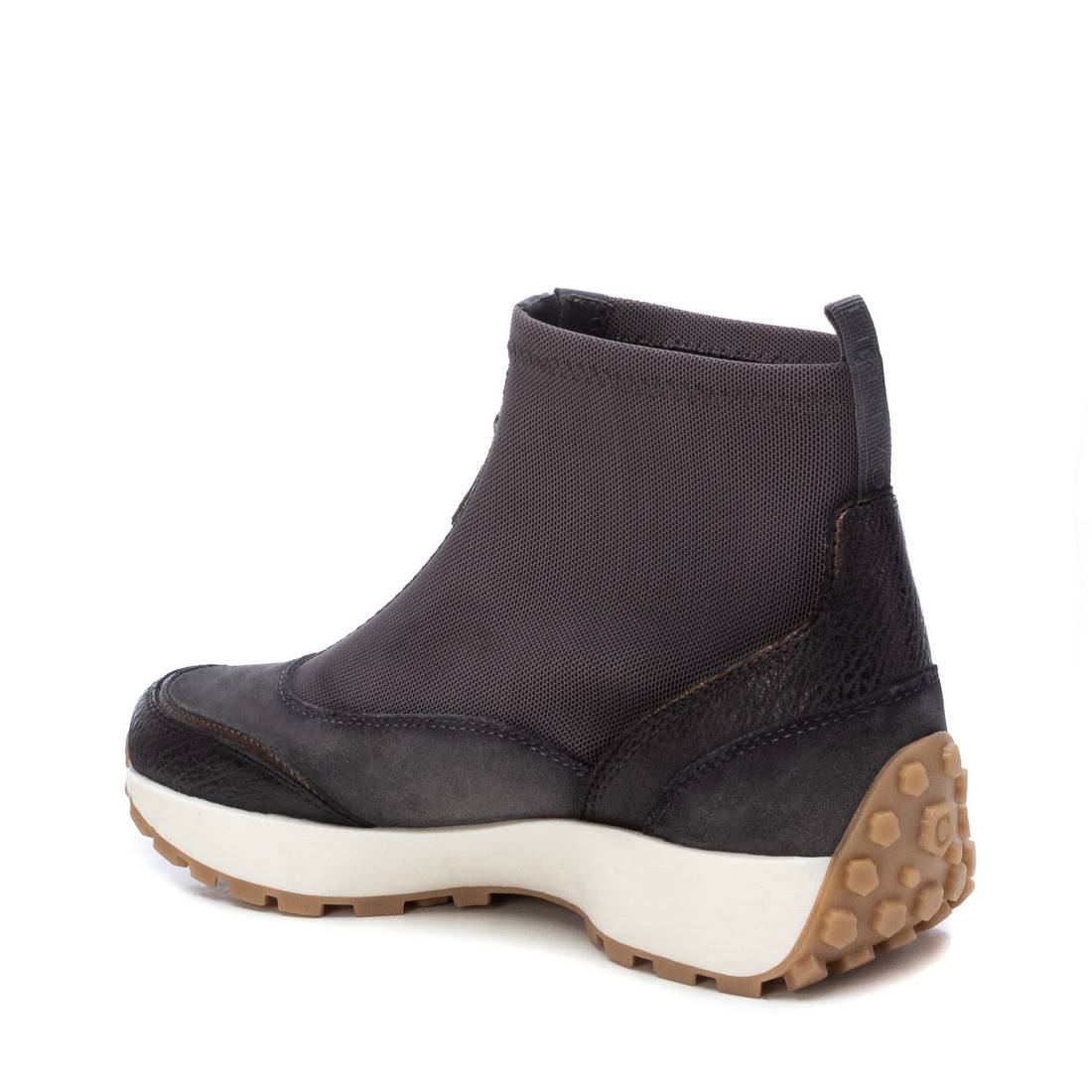 ZAPATILLA DE MUJER CARMELA 16120401