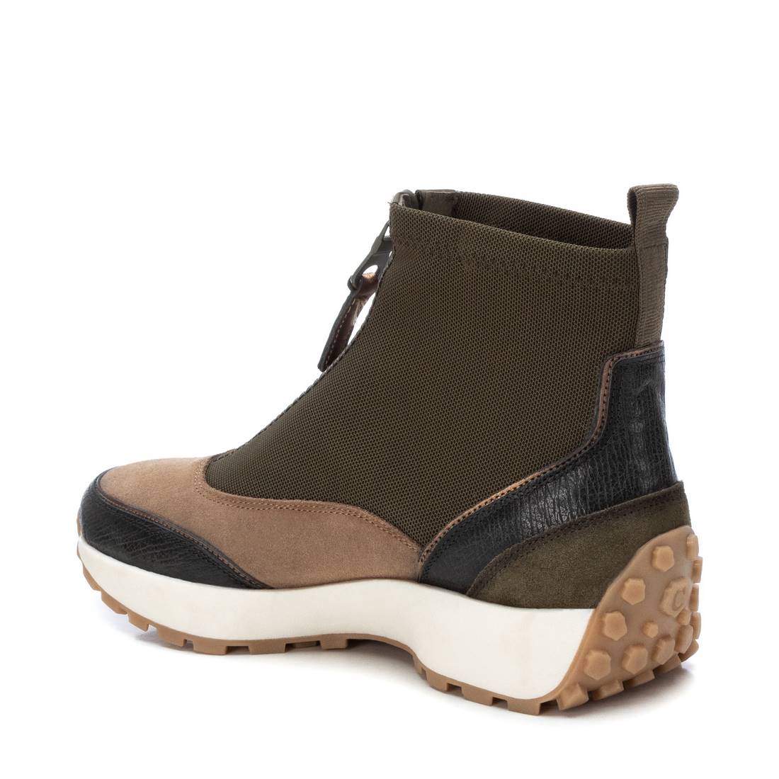 TÊNIS FEMININO CARMELA 16120404