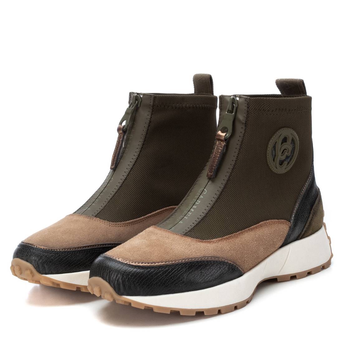 TÊNIS FEMININO CARMELA 16120404