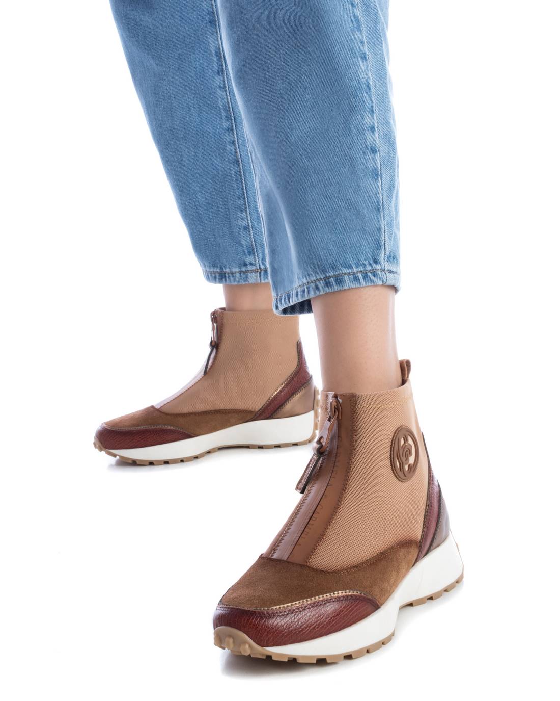 TÊNIS FEMININO CARMELA 16120405