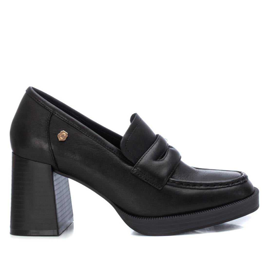 SAPATO DE MULHER CARMELA 16121803