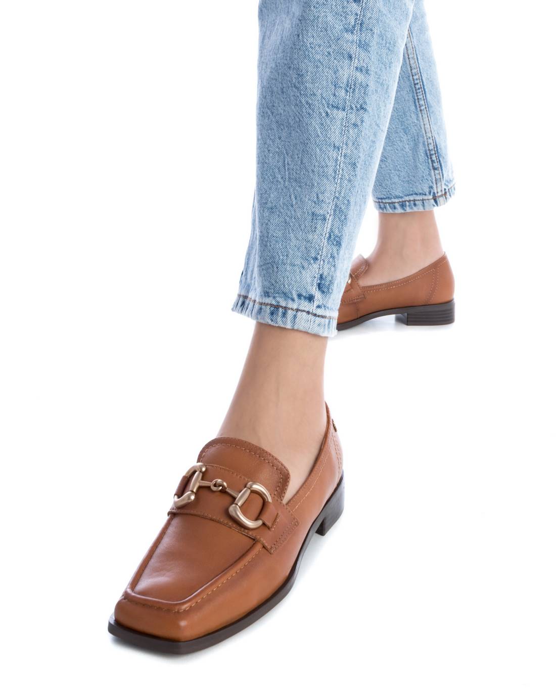 SAPATO DE MULHER CARMELA 16123401