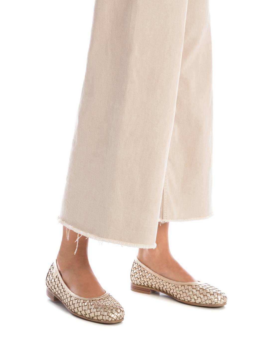 SAPATO DE MULHER CARMELA 16127701