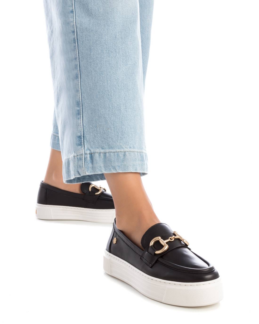 TÊNIS FEMININO CARMELA 16131903
