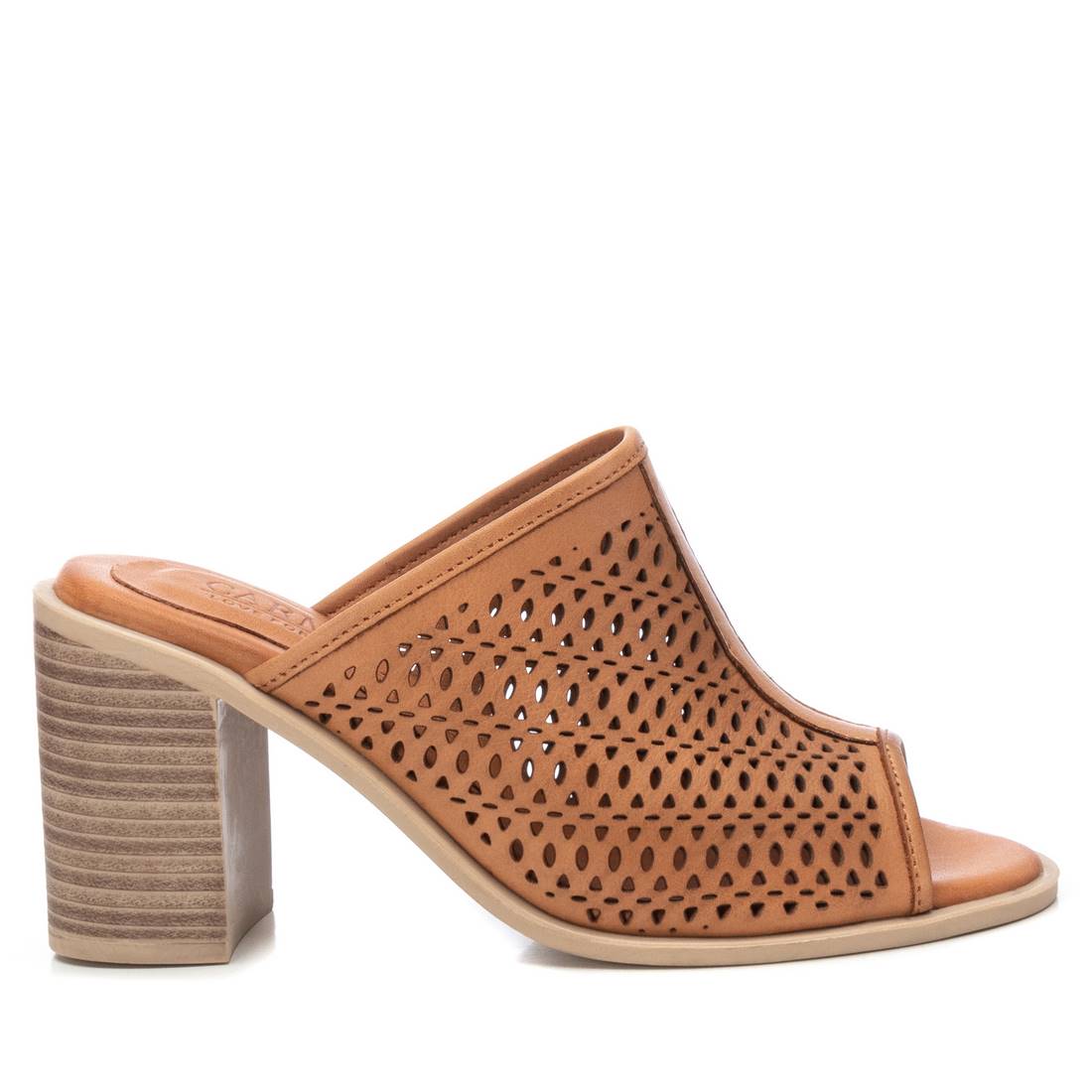 Sandalias con tacón medio, ancho de 10 cm y fabricadas en piel con suela antideslizante