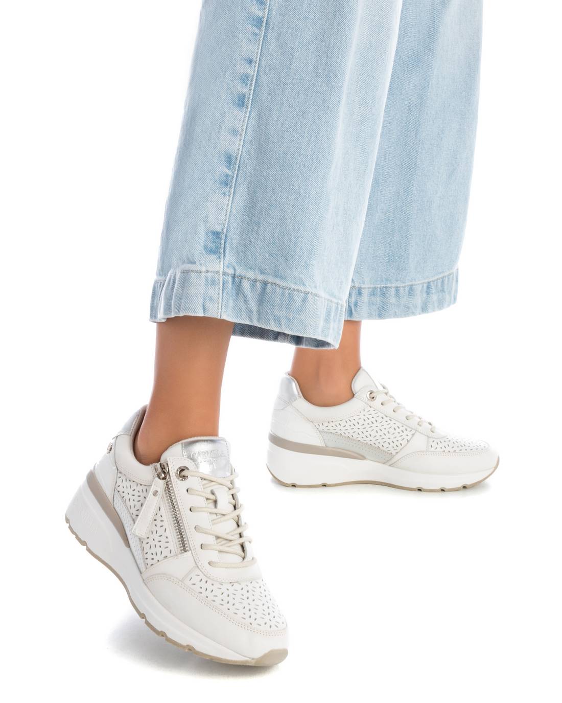 sneakers de mujer carmela blancas