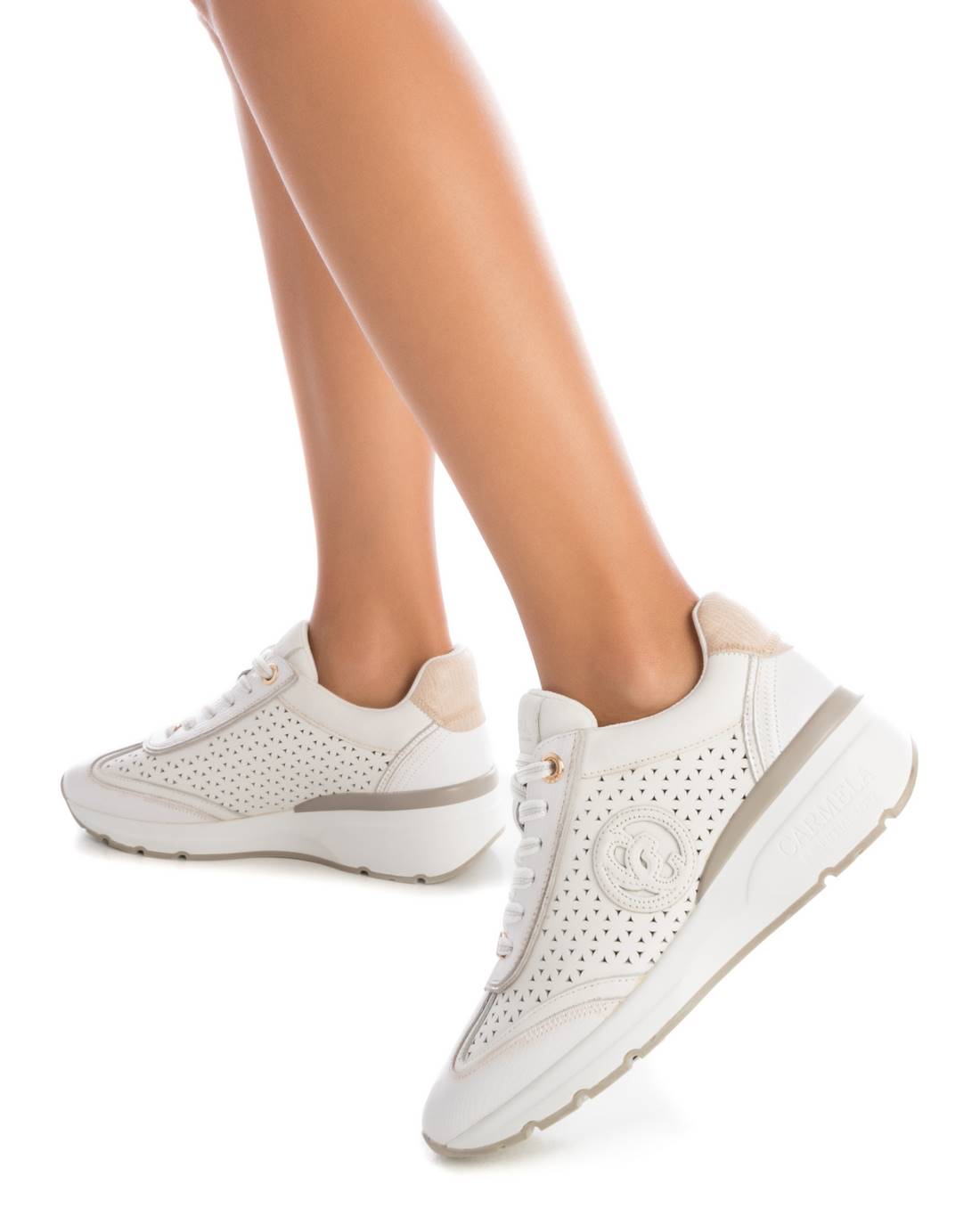 TÊNIS FEMININO CARMELA 16142103