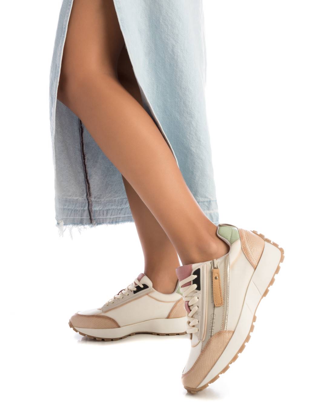 TÊNIS FEMININO CARMELA 16142903