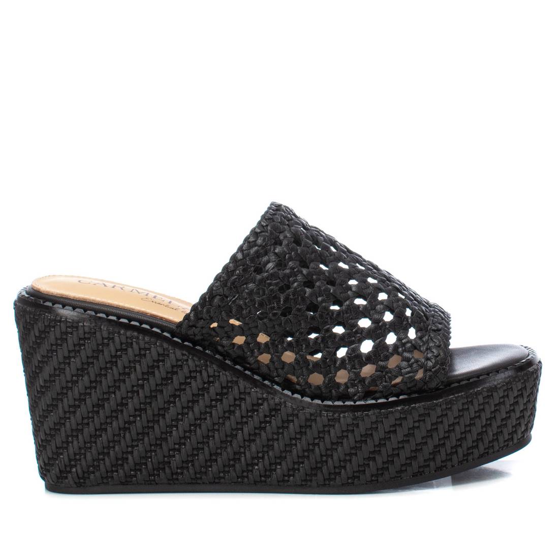Sandalias tacón acón negras marca carmela