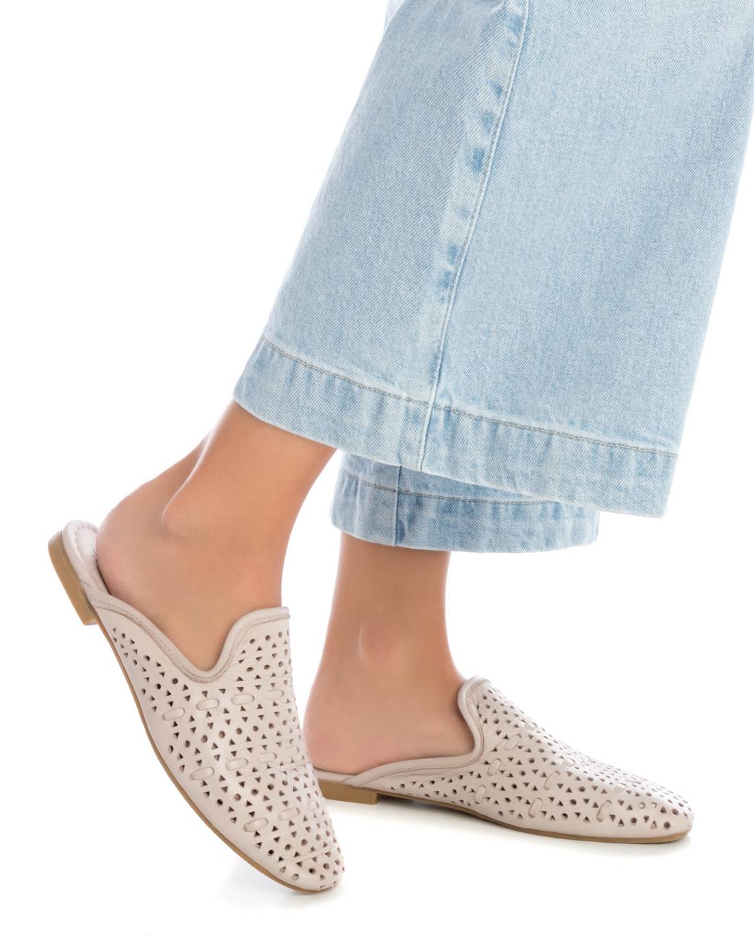 CLOG DE MULHER CARMELA 16158503