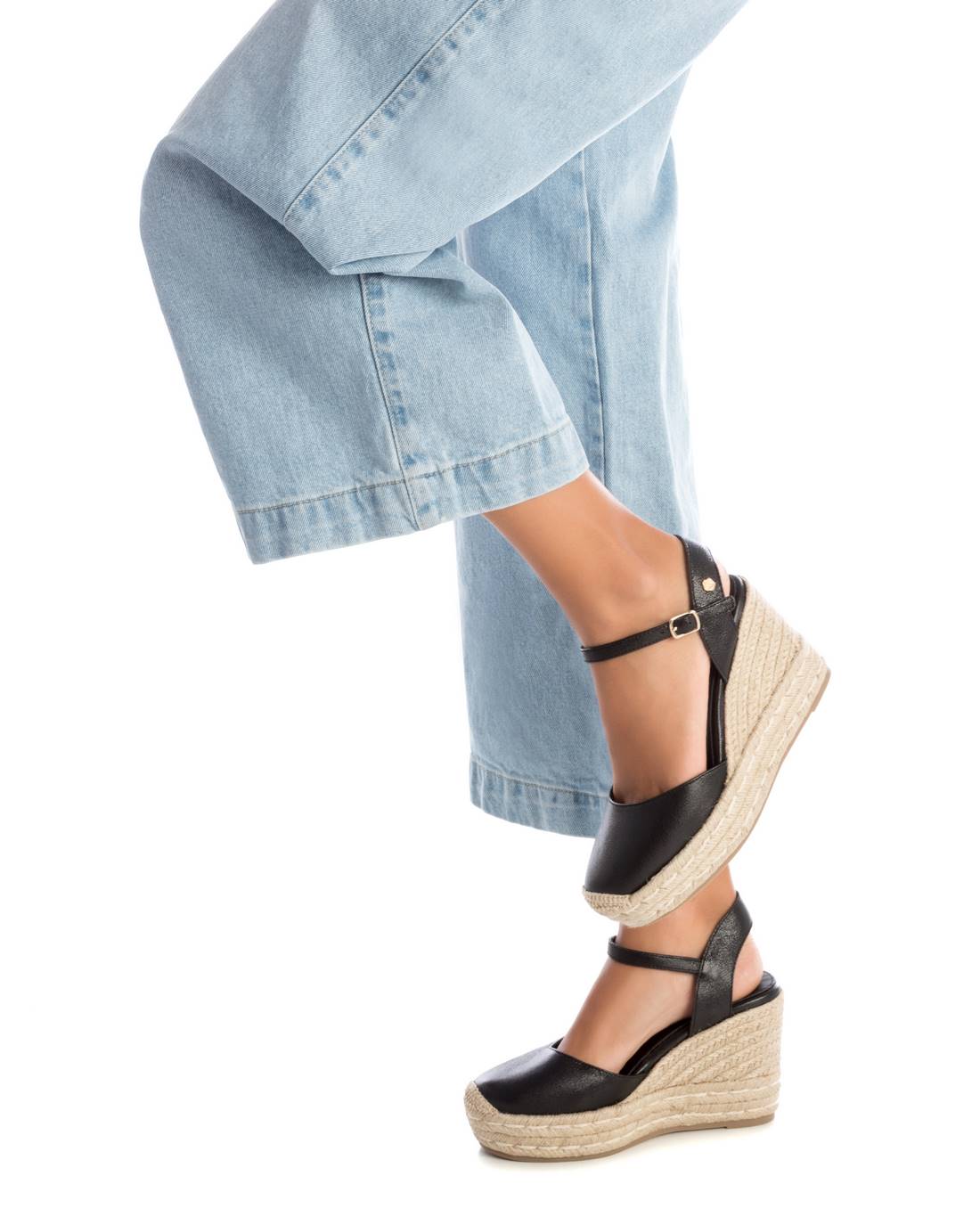 SAPATO FEMININO CARMELA 16162603
