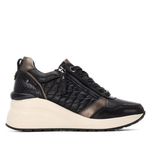 Tênis feminino com cunha interna