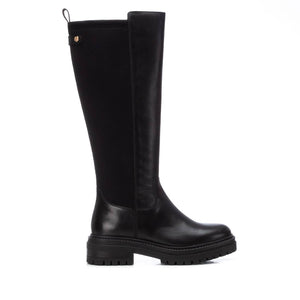 Women's flat boots