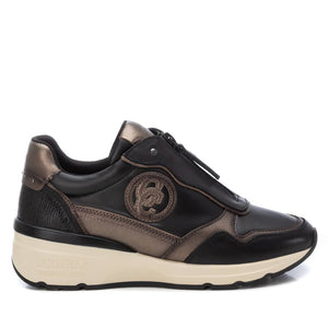Black women's sneakers