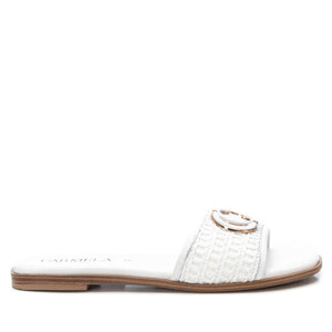 Sandalias blancas de mujer