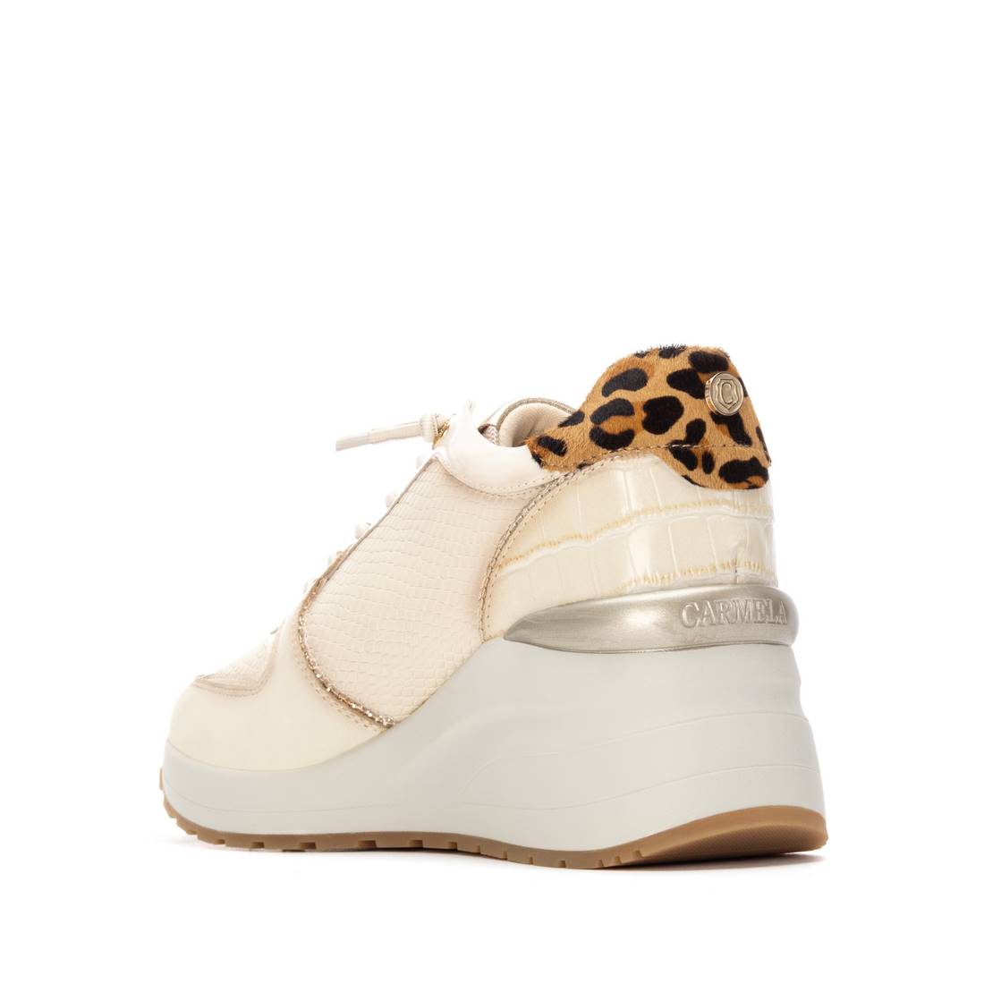 Zapatilla de mujer con cuña Carmela 16244402