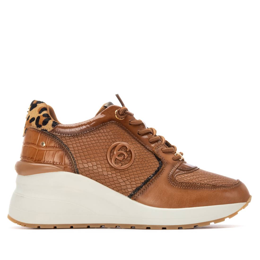 Zapatilla de mujer con cuña Carmela 16244403