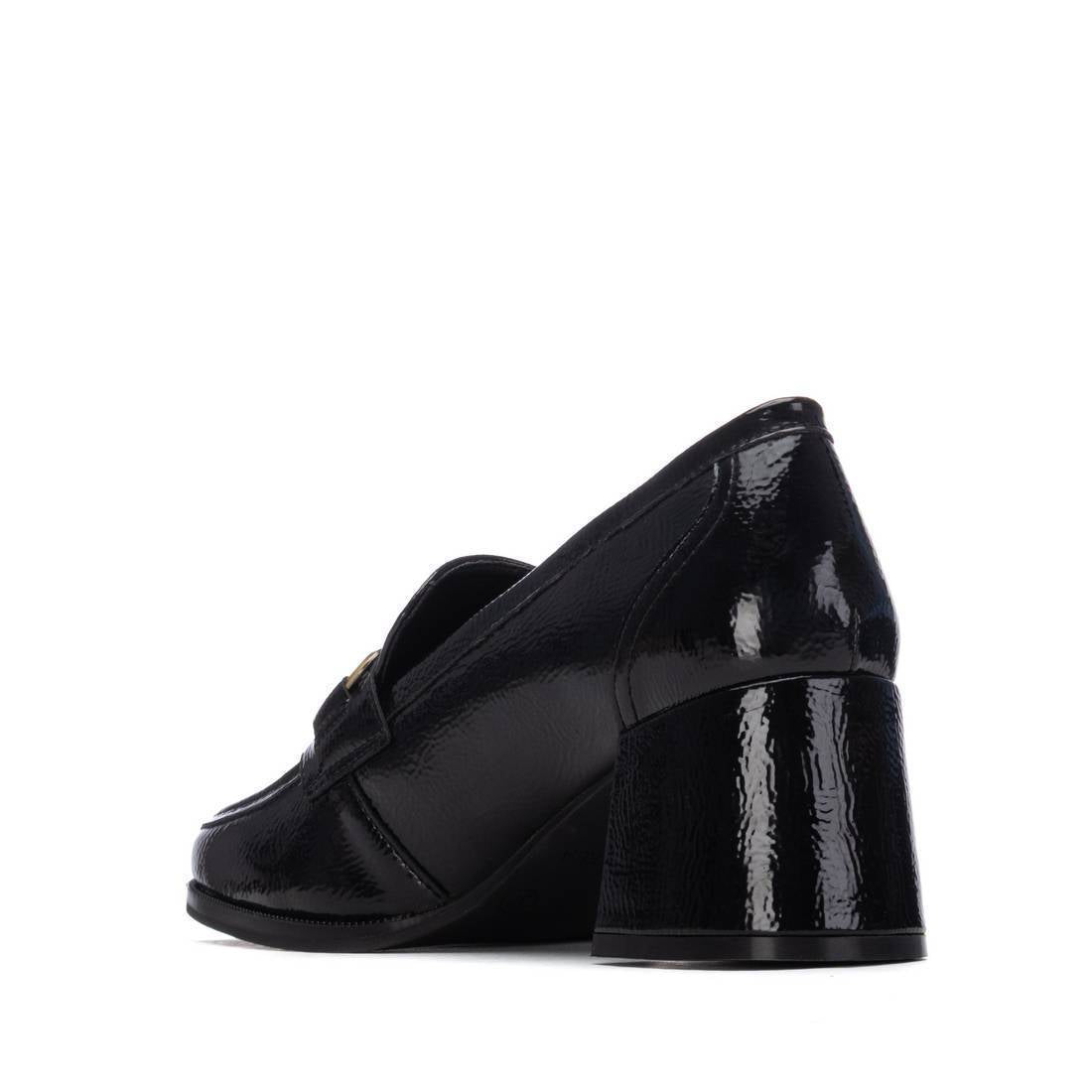 Zapato de mujer con tacón Carmela 16253602