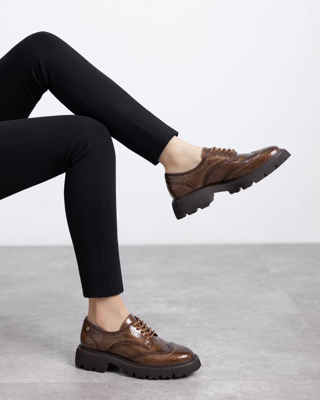 Zapato de mujer plano Carmela 16255002