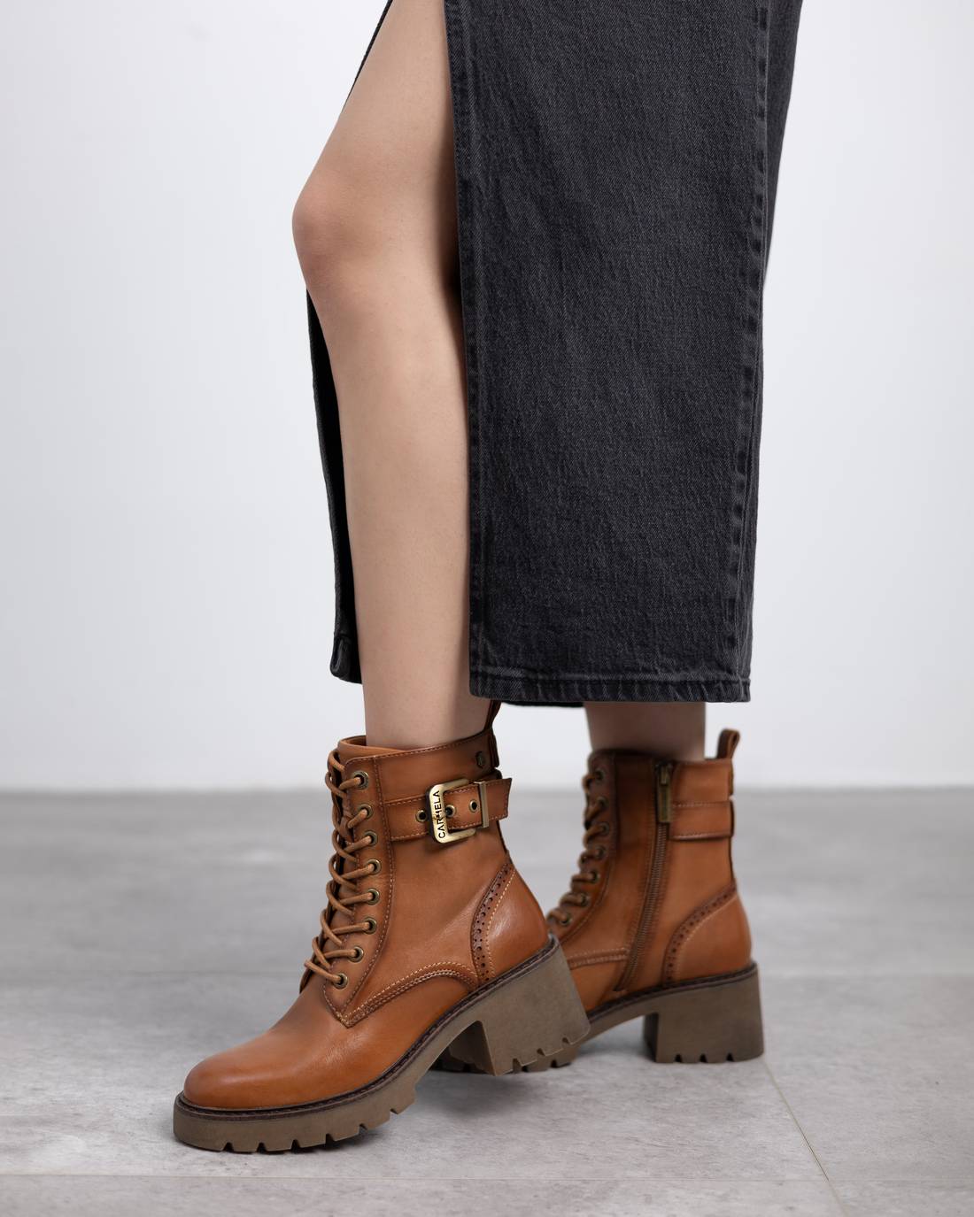 Botin de mujer con tacón Carmela 16256801