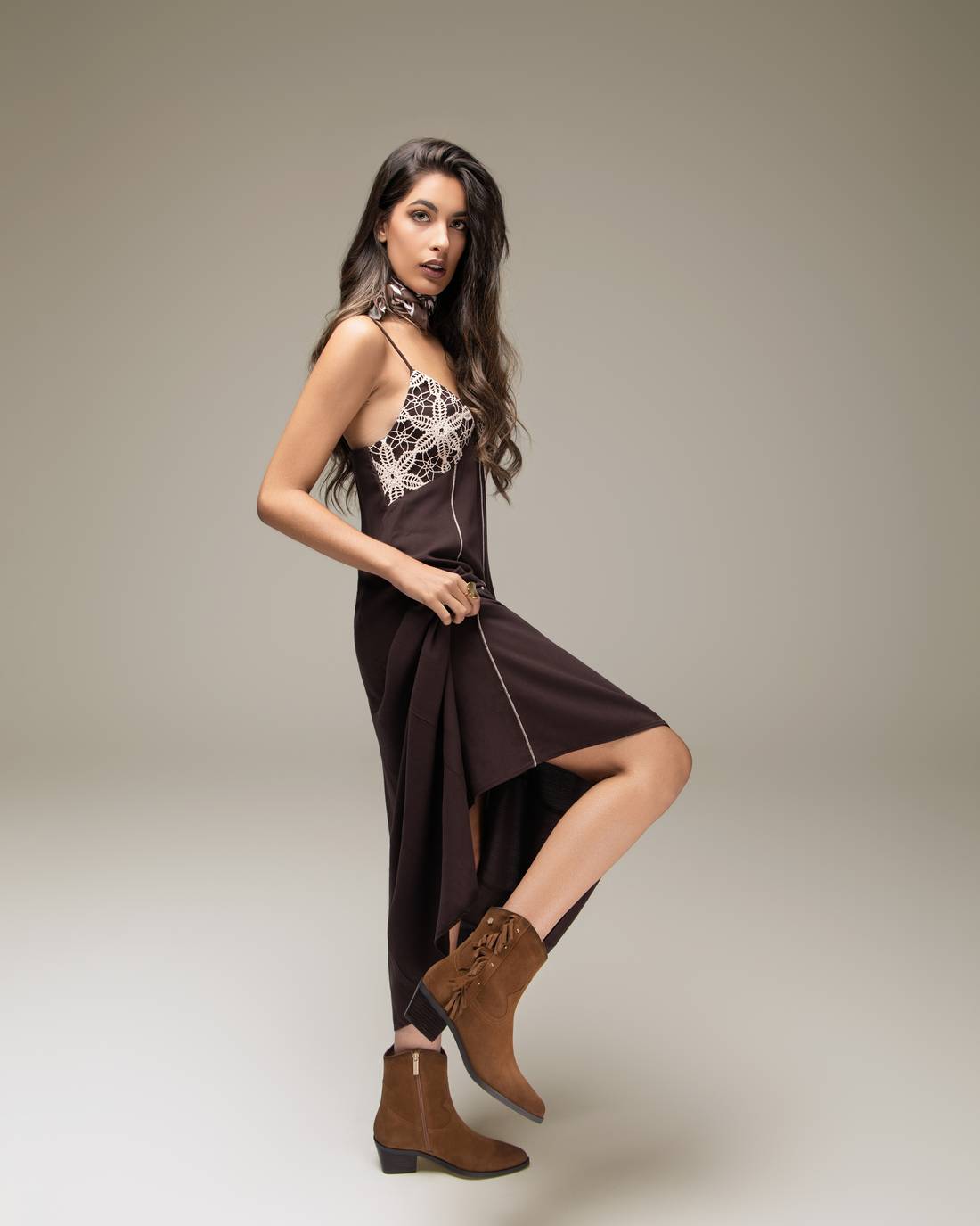 Botin de mujer con tacón Carmela 16266301