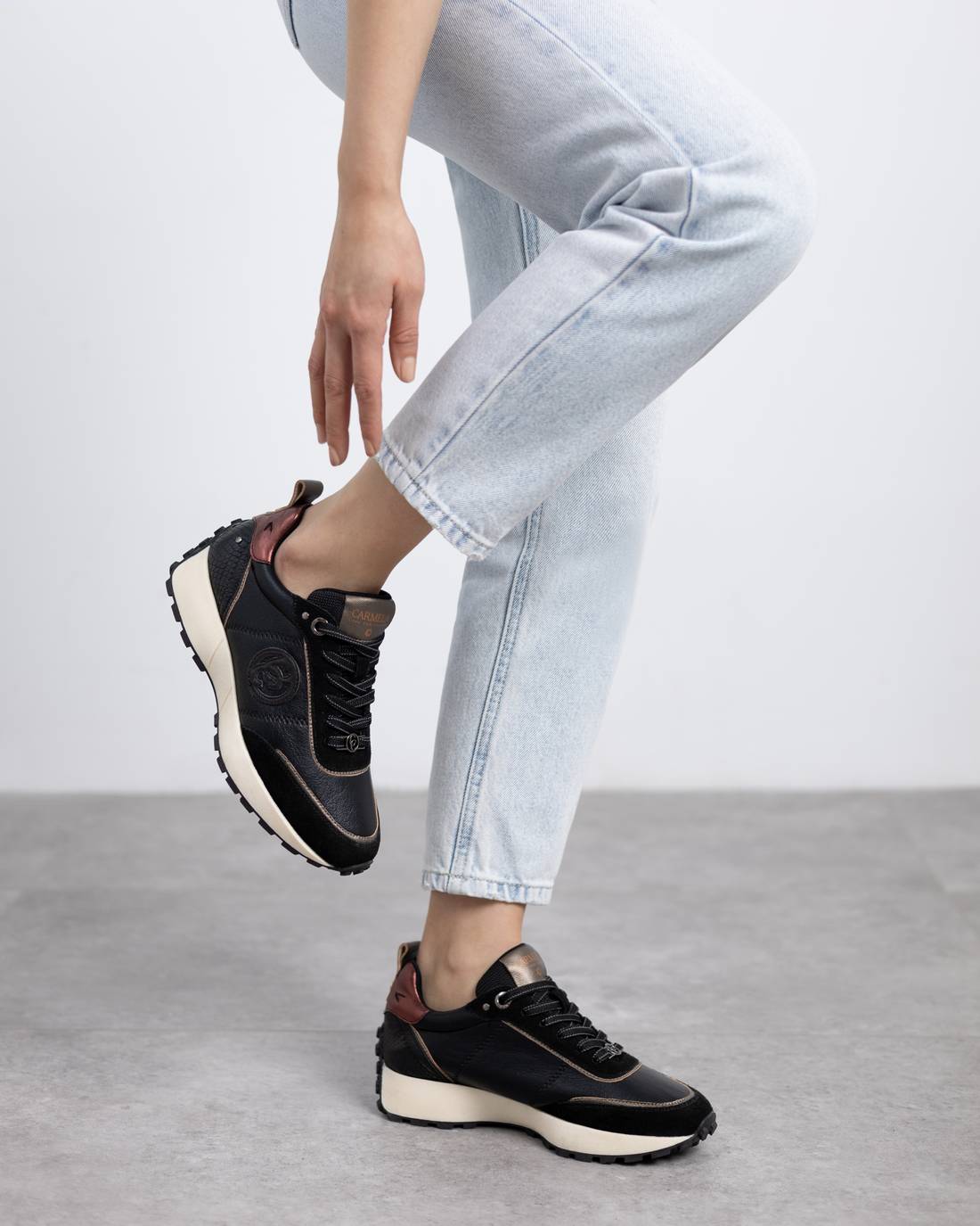 Zapatilla de mujer plano Carmela 16269903