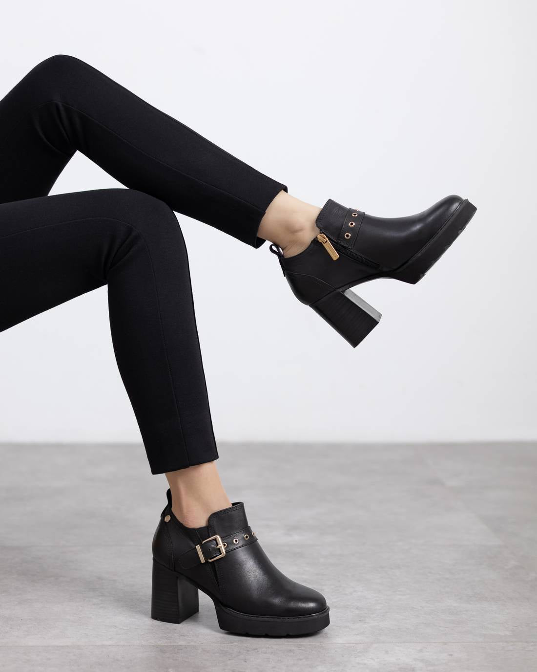 Zapato de mujer con tacón Carmela 16270401