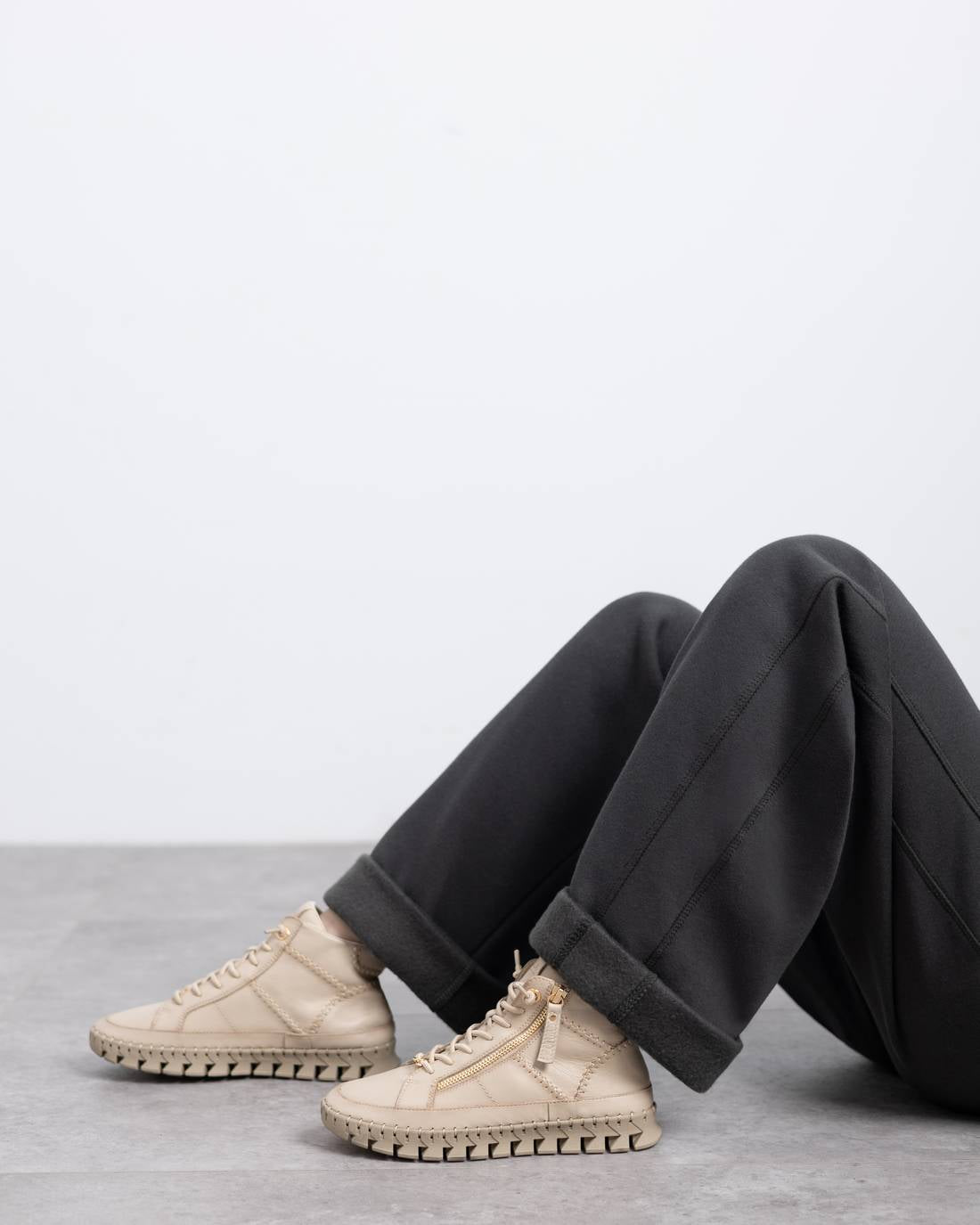 Zapatilla de mujer plano Carmela 16270802
