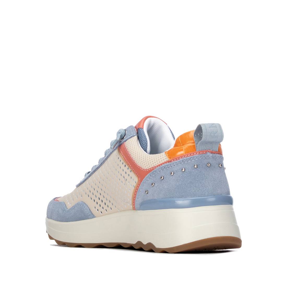 Zapatilla de mujer con cuña Carmela 16309806