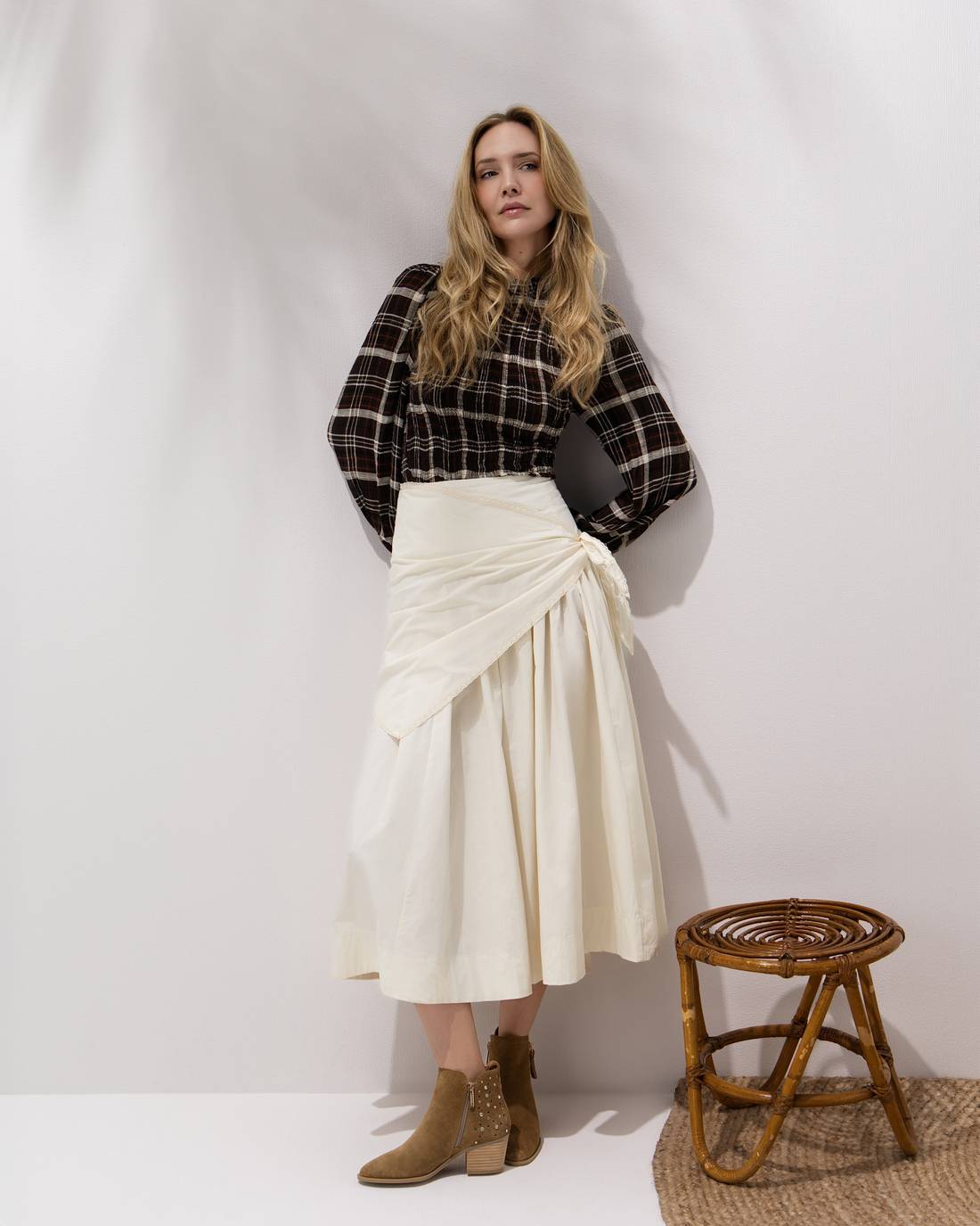 Botin de mujer con tacón Carmela 16315102