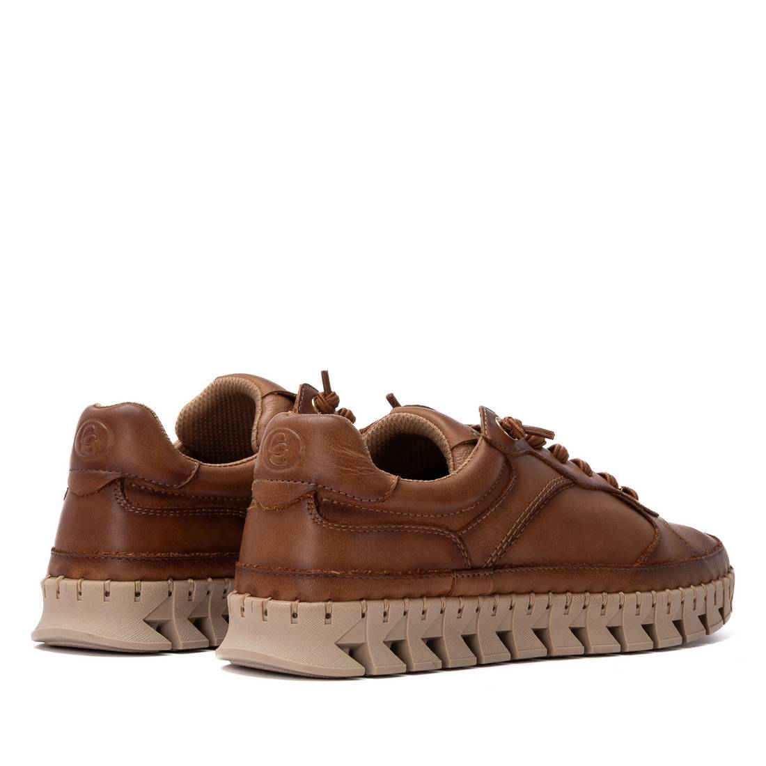 Zapatilla de mujer plano Carmela 16421801