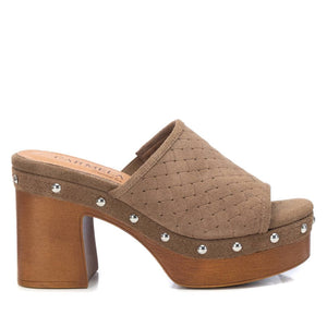 Zuecos de cuero para mujer