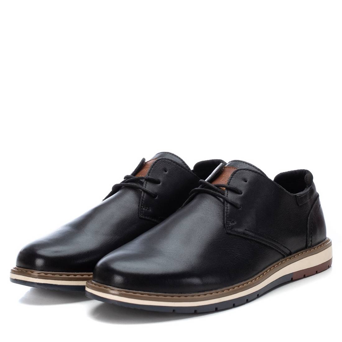 ZAPATO DE HOMBRE CARMELA 16111303